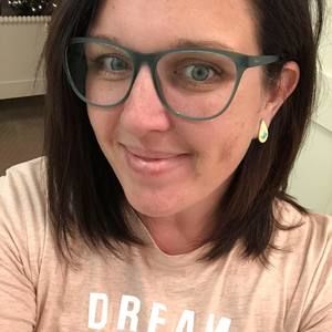 Meet your Posher, Stephanie